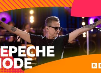 Οι Depeche Mode μοιράστηκαν δύο stripped-back εμφανίσεις με την BBC Concert Orchestra