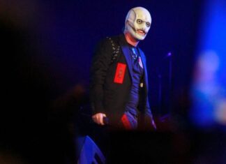 Ο αρχικός τραγουδιστής των Slipknot Anders Colsefni θα παρουσιάσει ολόκληρη τη demo κασέτα του συγκροτήματος σε περιοδεία στην Αυστραλία