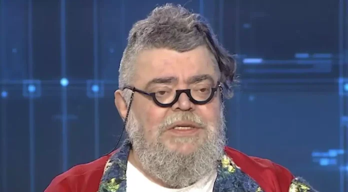 Πάτρα: Σταμάτης Κραουνάκης “Τ’ αηδόνια στην Πάτρα” | Πανεπιστήμιο Πατρών 8 Μαρτίου 2025