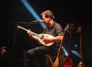 Ο Θανάσης Παπακωνσταντίνου στο Θέατρο Βράχων στο Βύρωνα Δευτέρα 25 και Τρίτη 26 Σεπτεμβρίου