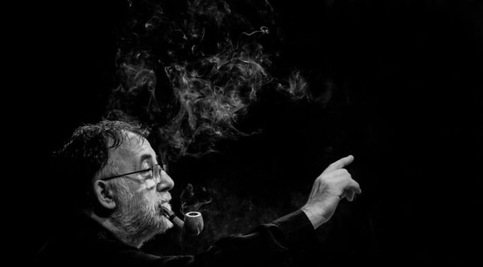 Θάνος Μικρούτσικος: Τρεις βραδιές αφιερωμένες στον σπουδαίο Έλληνα συνθέτη σε Θέατρο Ολύμπια και Μέγαρο