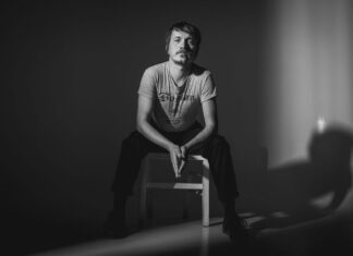 ΜΟΑ BONES: Gimme A Hand | Live Παρουσίαση | Σάββατο 18 Νοεμβρίου @ Arch Live Stage | Special guests: Sillyboy’s Ghost Relatives