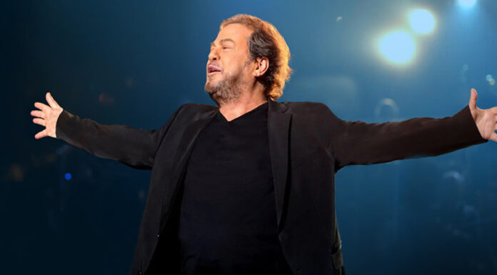 Ο Γιάννης Πάριος επιστρέφει στο θέατρο Παλλάς, για μία μοναδική συναυλία! | Τρίτη 20 Μαΐου 2025 ο Γιάννης Πάριος στο Βελλίδειο Συνεδριακό Κέντρο