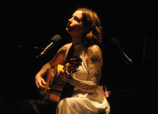 Η Emma Ruth Rundle για δύο μοναδικές ζωντανές εμφανίσεις στην Ελλάδα