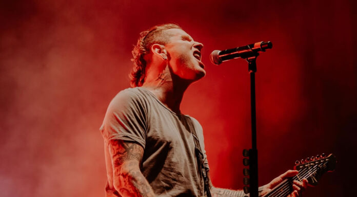 Ο Corey Taylor στο δημοτικό θέατρο του Λυκαβηττού στις 28 Μαΐου!