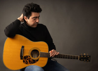 Το ”Λίκνο” από τον Θοδωρή Καρέλλα – Συμμετέχουν οι Ρεβάνς