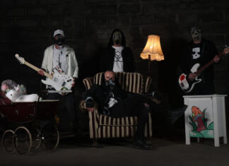 CHIRAL – Nέο Single “In The Company Of Wolves”