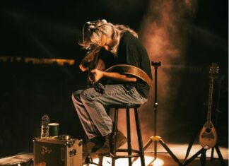 Γιάννης Χαρούλης Ι Προστίθεται νέα ημερομηνία: Τετάρτη 25 Σεπτεμβρίου I Θέατρο Βράχων Μελίνα Μερκούρη