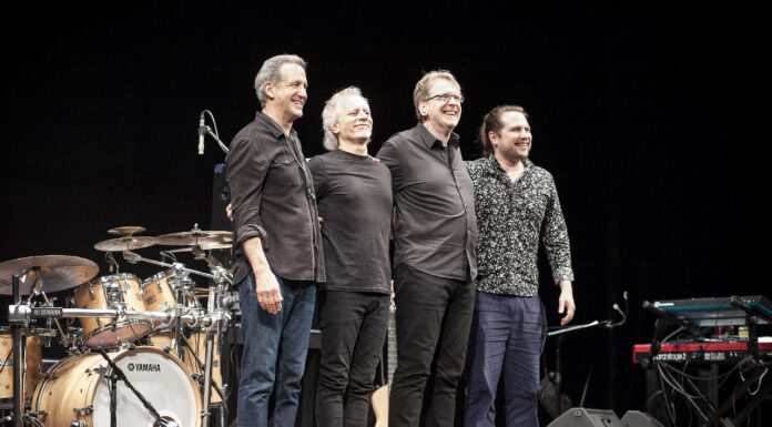 Dave Weckl – Tom Kennedy project: Mία μπάντα 4 αστέρων, που επισκέπτεται το Αθηνά live για μία μοναδική συναυλία