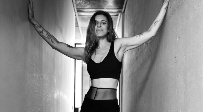 Angelika Dusk | New Single & Music Video | Deeper Love