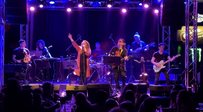 Οι Όναρ παρουσιάζουν το νέο τους τραγούδι «Μη γυρνάς και τ’ άλλο μάγουλο»