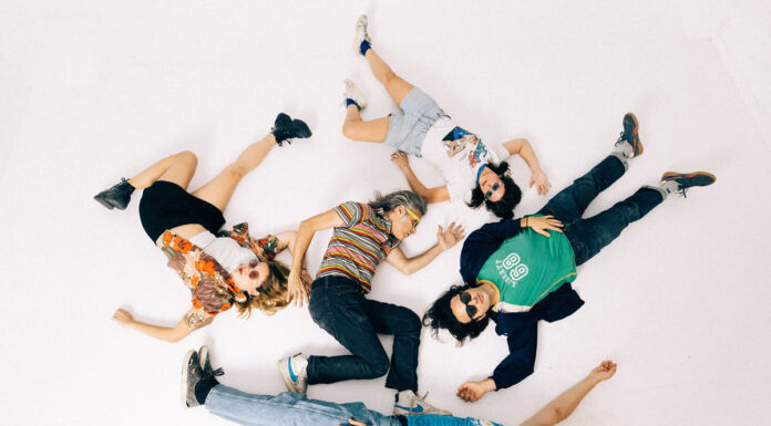 Oι Super Stereo παρουσιάζουν το άκρως ατμοσφαιρικό “Maxairia” Super Stereo | Νέο Single | Maxairia