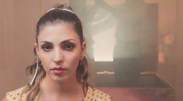 Τερέζα Καζιτόρη – παλιά αγάπη: Mια ελληνική διασκευή του γνωστού another love του Tom Odell Τερέζα Καζιτόρη - παλιά αγάπη