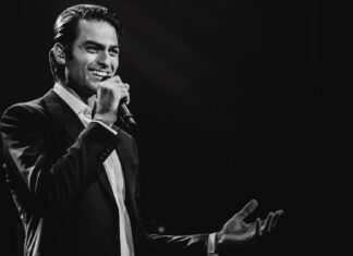 Ο Matteo Bocelli στο Θέατρο Βράχων Μελίνα Μερκούρη | Παρασκευή 13 Ιουνίου 2025 Ο MATTEO BOCELLI ΣΤΗΝ ΑΘΗΝΑ | Summer Nights | Φεστιβάλ στη Σκιά των Βράχων