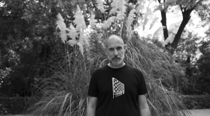 Ορέστης Ντάντος: Παρουσίαση δίσκου “Μοναχοπαίδια” | Παρασκευή 21/2 στην Αρχιτεκτονική | Επίτιμο μοναχοπαίδι της βραδιάς η Νατάσσα Μποφίλιου Ορέστης Ντάντος ΜΟΝΑΧΟΠΑΙΔΙΑ