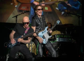 Rockwave Festival 2025: Οι κιθαρίστες θρύλοι Joe Satriani και Steve Vai έρχονται στις 26 Ιουλίου στον Λυκαβηττό Joe Satriani και Steve Vai έρχονται στην Ελλάδα