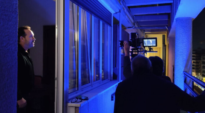 Backstage από το video clip ”Παλιά φωτογραφία” με τον Κώστα Μακεδόνα Backstage από το video clip ''Παλιά φωτογραφία'' με τον Κώστα Μακεδόνα