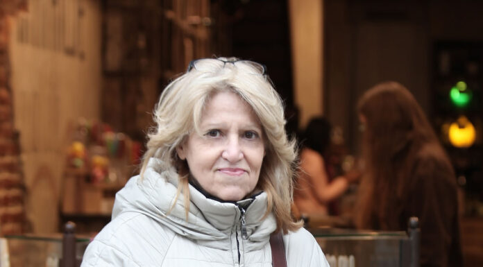 Anna Musewald: Τα πράσινα και κίτρινα πιόνια