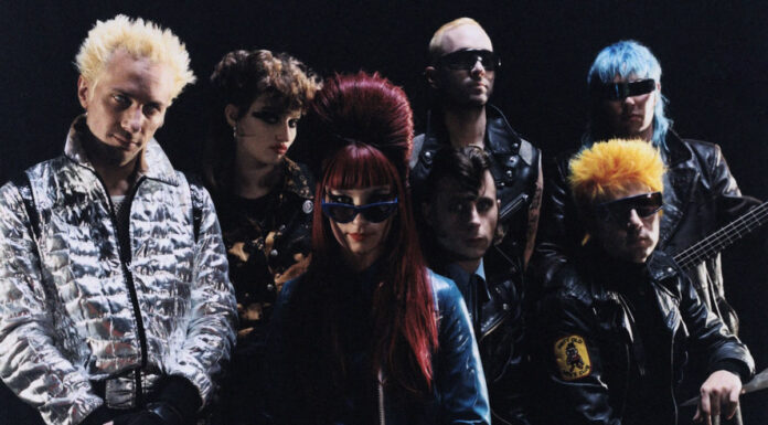 Οι Γάλλοι La Femme ζωντανά στην Αθήνα | Και δεύτερη ημερομηνία | Παρασκευή 23 και Σάββατο 24 Μαΐου 2025, UNIVERSE Οι Γάλλοι La Femme ζωντανά στην Αθήνα