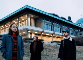 Ploho: Η post-punk μπάντα από τη Σιβηρία έρχεται στην Ελλάδα για τρεις εμφανίσεις σε Αθήνα, Θεσσαλονίκη & Λάρισα η post-punk μπάντα από τη Σιβηρία έρχεται στην Ελλάδα.