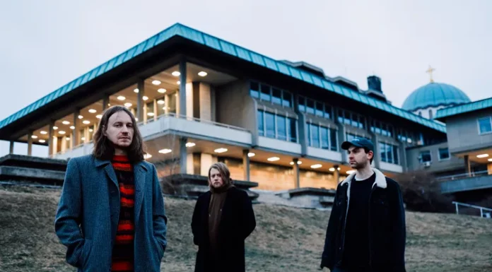 Ploho: Η post-punk μπάντα από τη Σιβηρία έρχεται στην Ελλάδα για τρεις εμφανίσεις σε Αθήνα, Θεσσαλονίκη & Λάρισα η post-punk μπάντα από τη Σιβηρία έρχεται στην Ελλάδα.