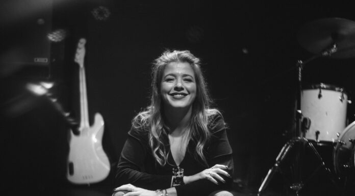 Ιουλία – Σωκράτης – Οδυσσέας | Τα 6 τραγούδια είναι εδώ Σωκράτης Μάλαμας - Οδυσσέας Ιωάννου Ιουλία Καραπατάκη