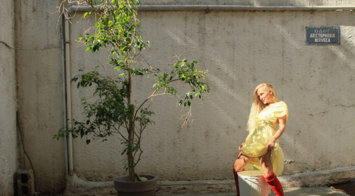 Lia Hide – “Aristophobia Nervosa”: Νέο, Ελληνόφωνο Album