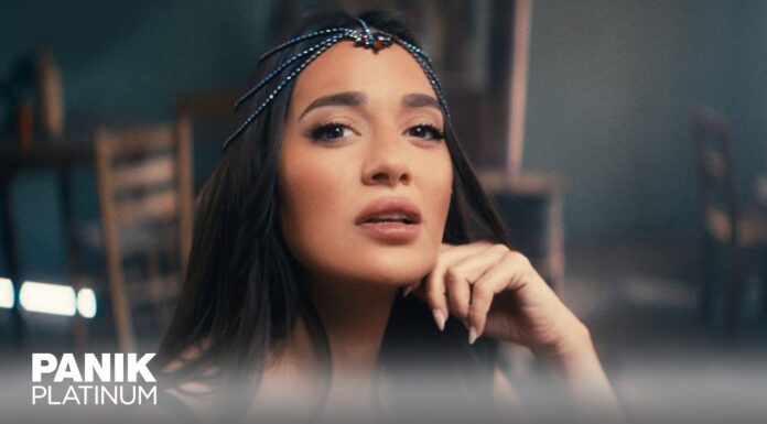 Ρία Ελληνίδου: «Κάτι Ξέρεις»