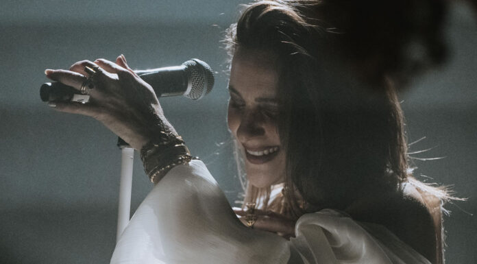 Νατάσσα Μποφίλιου: Νέες ημερομηνίες για Απρίλιο & Μαϊο | Κάθε Σάββατο & Κυριακή στο VOX