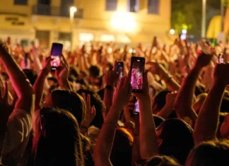 H Αθήνα σε Beat Mode: Δωρεάν DJ Parties που Απογειώνουν το Καλοκαίρι! Music 89 2 Street Party