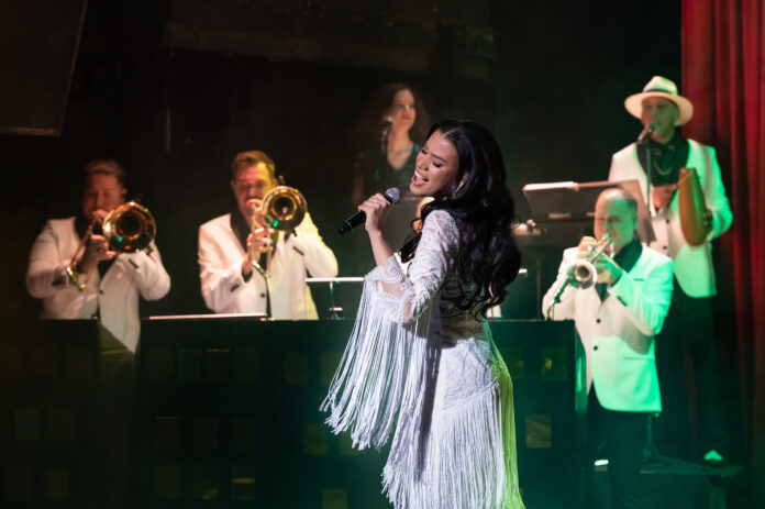 Πάρτι έναρξης Rosanna Mailan Orchestra