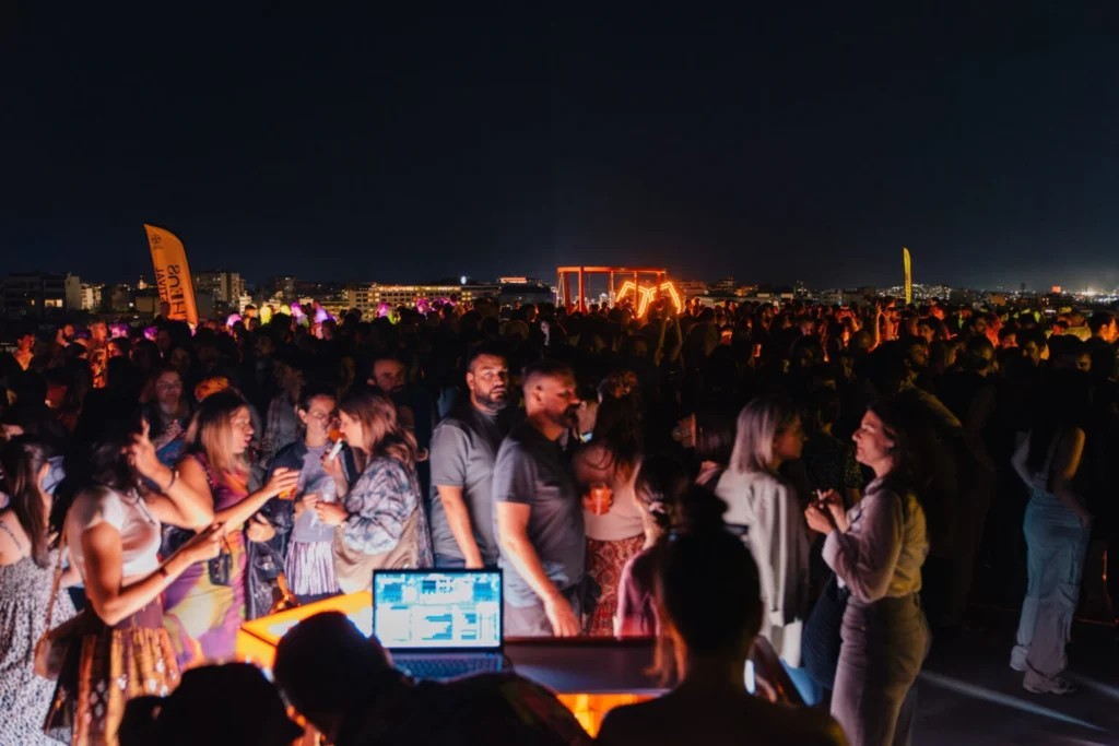 ΕΜΣΤ Rooftop Party