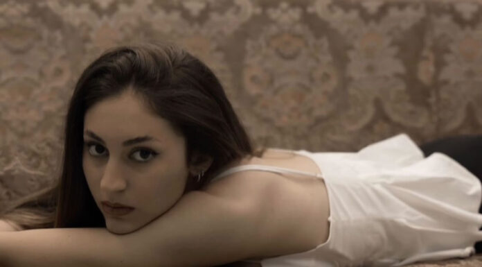 Φταίμε κι οι δύο: Πρώτο single της Ελισάβετ Στάθη σε συνεργασία με τους Calu Cacu Φταίμε κι οι δύο: Πρώτο single της Ελισάβετ Στάθη