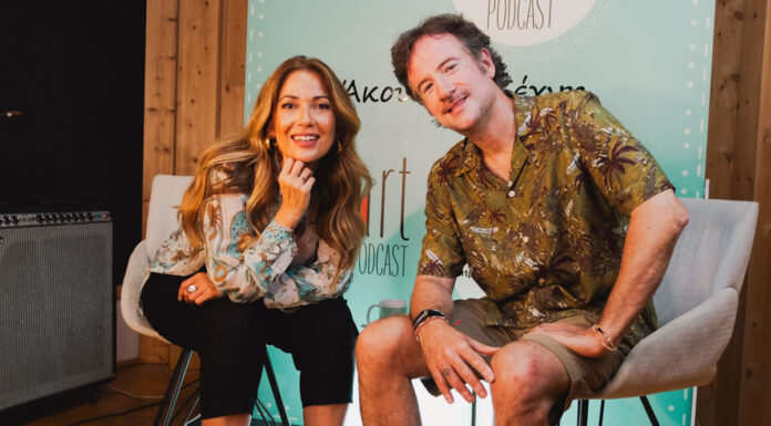 Ο Κωστής Μαραβέγιας μοιράζεται ιστορίες & εικόνες με τη Γιώτα Τσιμπρικίδου Ο Κωστής Μαραβέγιας μοιράζεται ιστορίες & εικόνες με τη Γιώτα Τσιμπρικίδου