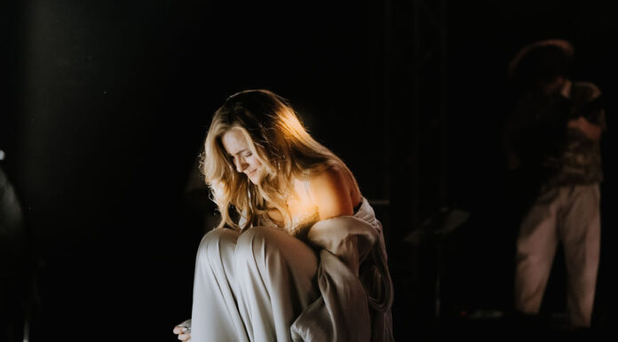 Νατάσσα Μποφίλιου: Κάτι Καίγεται 2 – Ο Μεγάλος Κύκλος | Δημοτικό Θέατρο Λυκαβηττού | Δευτέρα 22/09 Κάτι Καίγεται 2 - Ο Μεγάλος Κύκλος | Δημοτικό Θέατρο Λυκαβηττού