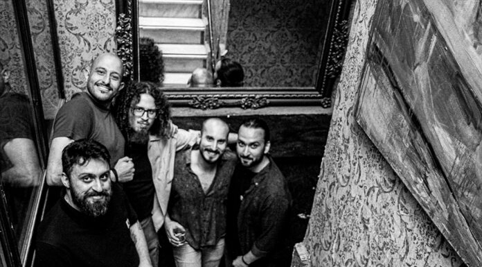 Οι Crossroads – Κυκλοφόρησαν Το Ντεμπούτο Album “ΘΥΣΙΕΣ”! Οι Crossroads είναι μια ροκ μπάντα από τη Θεσσαλονίκη, και κυκλοφόρησαν μόλις το πρώτο τους άλμπουμ με τίτλο «Θυσίες»