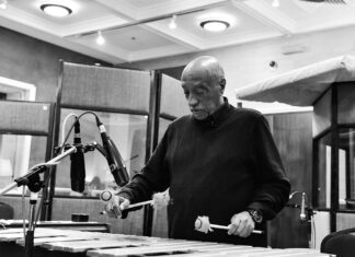 Ο Mulatu Astatke, ο θρυλικός πρωτοπόρος της αιθιοπικής τζαζ, έρχεται στην Αθήνα στις 25 Σεπτεμβρίου 2025, στο Θέατρο Βράχων