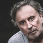 Κοραής Δαμάτης: «Καλοήθη παράσιτα» – Ένα νέο μυθιστόρημα για την ελληνική οικογένεια