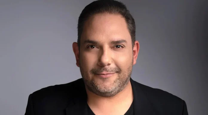Στέλιος Διονυσίου: Ο Παλμός του Λαϊκού στα Δυτικά