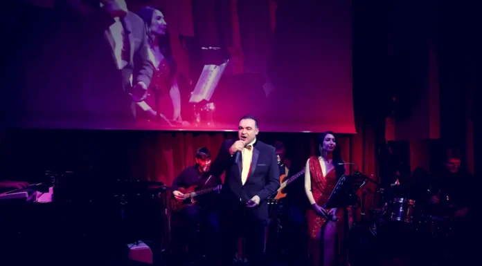 Θριαμβευτική Πρεμιέρα για το “The Sunday Lux Show” – Μια μουσική κινηματογραφική εμπειρία στο Lux στο Μεταξουργείο.