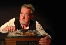 «Η Τελευταία Μαγνητοταινία του Κραπ» του Σάμουελ Μπέκετ στο Theatre of the NO: Μια αναμέτρηση με το παρελθόν