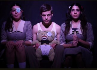 «Παράσταση στον Πατέρα. το ντοκιμαντέρ»: Μια θεατρική ελεγεία για την ήττα και τον Franz Kafka στο Kukaracha