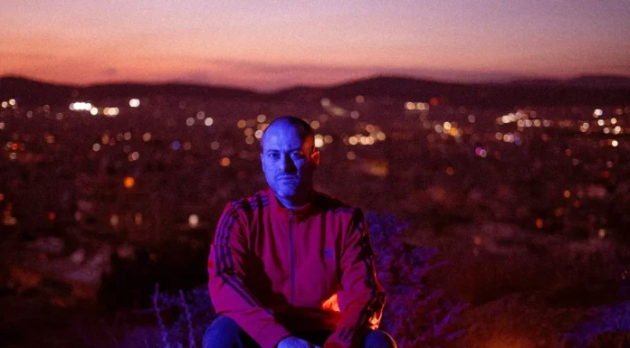 Pan Pan «Υπεραστικό Tour 2026»: Το μεγάλο live πάρτι στο Floyd Pan Pan live Floyd Athens 2026 Yperastiko Tour poster.