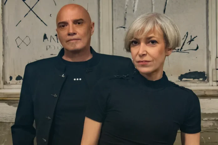 The Selfie Project Band: Ηλεκτρονική «μαγεία» στο νέο single «Hocus Pocus»