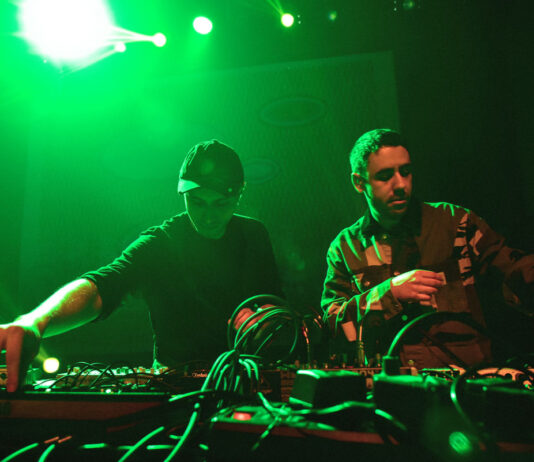 Οι Ambassade στην Ελλάδα: Δύο μυσταγωγικά Live σε Αθήνα και Θεσσαλονίκη