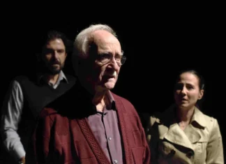 «Ο Πατέρας μου» στο Θέατρο Στοά: Συνεχίζονται οι παραστάσεις τον Μάιο Ο Πατέρας μου Θέατρο Στοά