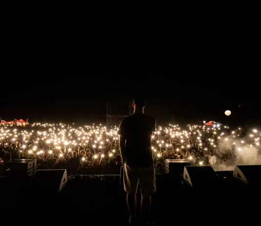 Plastiras Lake Festival 2026: Το απόλυτο line-up με Thievery Corporation και 4 μέρες γιορτής Plastiras Lake Festival 2026