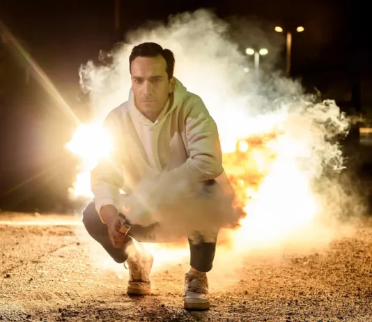 «Στρακαστρούκες»: Η sold out παράσταση του Δημήτρη Σαμόλη σε καλοκαιρινή περιοδεία Στρακαστρούκες Δημήτρης Σαμόλης περιοδεία