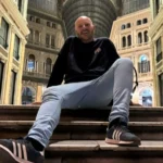 «Μοναχικά Παπούτσια»: Το νέο βιβλίο του Κρίτωνα Ζαχαριάδη κυκλοφορεί Κρίτωνας Ζαχαριάδης Μοναχικά Παπούτσια βιβλίο