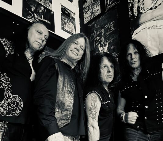 «Day Zero»: Το νέο καταιγιστικό single των Decibel Dogs Decibel Dogs Day Zero